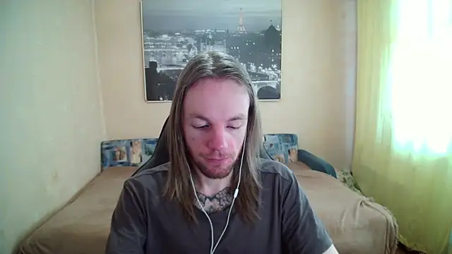 Snapshot of AdamDickens chatting on 05-01-26, 04:50 AdamDickens online show from 05-01-26, 04:50