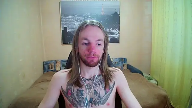 Snapshot of AdamDickens chatting on 05-12-26, 04:59 AdamDickens online show from 05-12-26, 04:59
