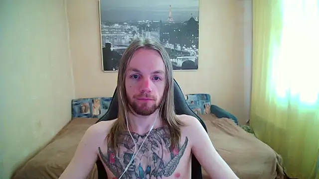 Snapshot of AdamDickens chatting on 05-16-26, 10:36 AdamDickens online show from 05-16-26, 10:36