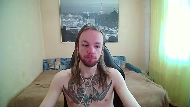 Snapshot of AdamDickens chatting on 05-19-26, 09:04 AdamDickens online show from 05-19-26, 09:04