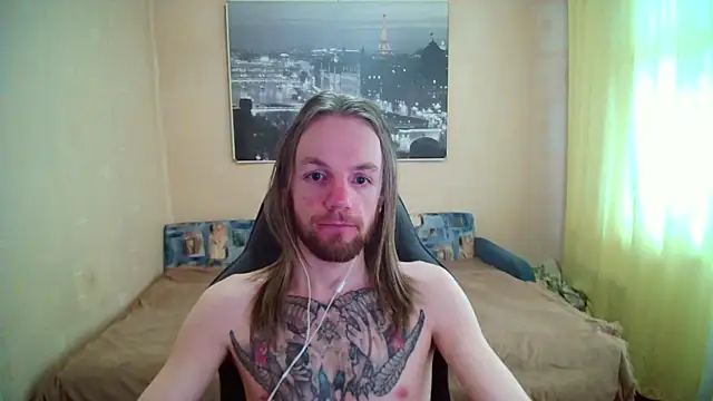Snapshot of AdamDickens chatting on 05-28-26, 07:05 AdamDickens online show from 05-28-26, 07:05