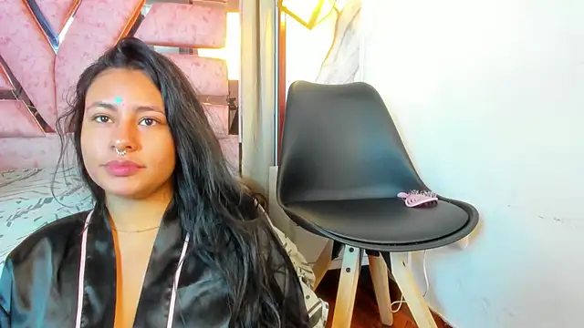 Snapshot of SamaelAndLilitt chatting on 10-13-25, 10:59 SamaelAndLilitt online show from 10-13-25, 10:59