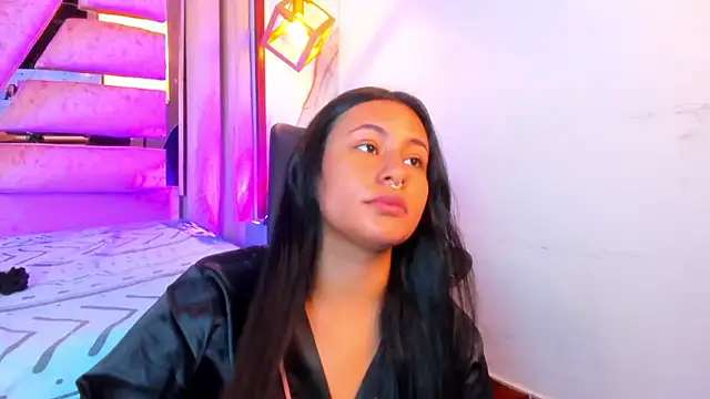 Snapshot of SamaelAndLilitt chatting on 10-26-25, 12:00 SamaelAndLilitt online show from 10-26-25, 12:00