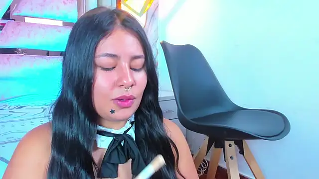 Snapshot of SamaelAndLilitt chatting on 11-10-25, 10:58 SamaelAndLilitt online show from 11-10-25, 10:58