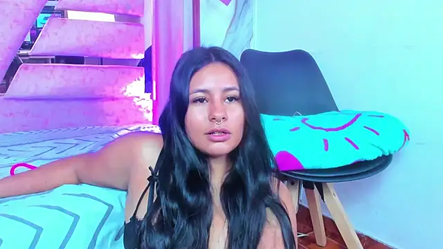 Snapshot of SamaelAndLilitt chatting on 11-21-25, 12:15 SamaelAndLilitt online show from 11-21-25, 12:15