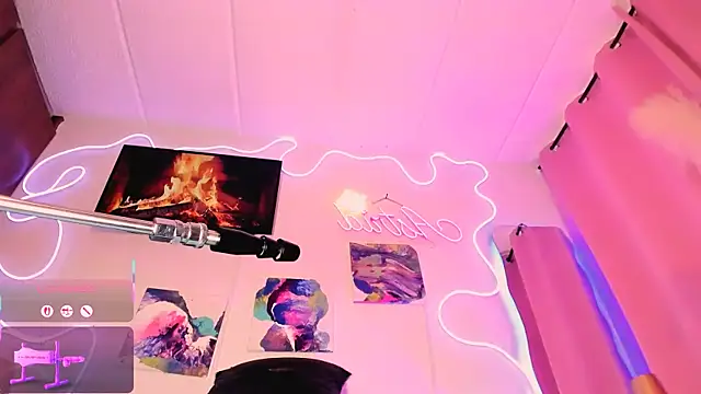 ASTRIDCHAT online show from 09-11-25, 10:21