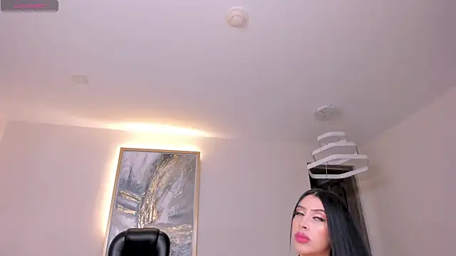 Snapshot of LeahLombardi_ chatting on 07-16-26, 03:34 LeahLombardi online show from 07-16-26, 03:34