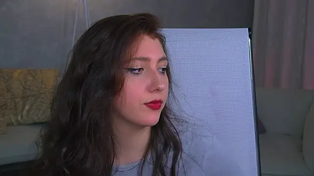 Snapshot of Mary_Miiller chatting on 10-21-25, 11:49 Mary Miiller online show from 10-21-25, 11:49