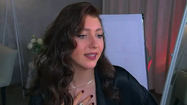 Snapshot of Mary_Miiller chatting on 10-23-25, 09:41 Mary Miiller online show from 10-23-25, 09:41