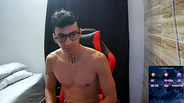 angelicious  online show from 04-10-26, 12:32