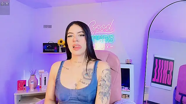 Alice Vixen online show from 05-15-26, 12:12