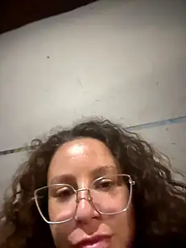 JhenneRouge online show from 01-11-26, 10:26