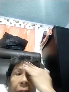 OliviaMorris1 online show from 11-24-25, 08:41