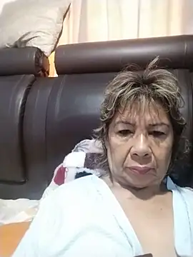 Snapshot of OliviaMorris1 chatting on 05-18-26, 12:11 OliviaMorris1 online show from 05-18-26, 12:11