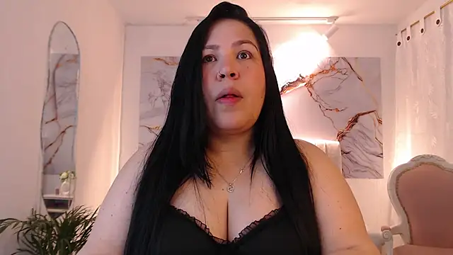 Ashley Grahaam online show from 11-23-25, 10:20