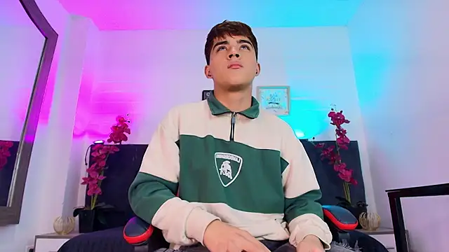 Lucass love online show from 03-04-26, 03:01