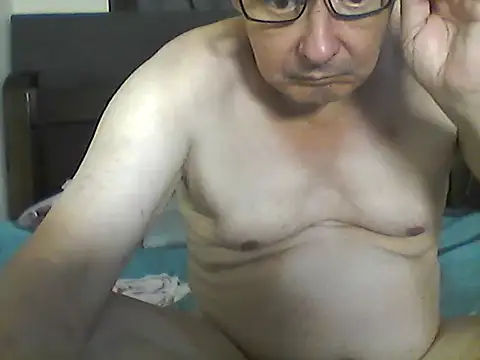 Snapshot of Marlon92700 chatting on 05-03-26, 01:55 Marlon92700 online show from 05-03-26, 01:55