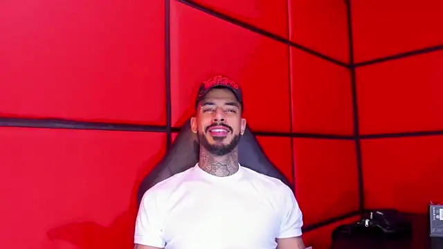 VinzenzRizzo online show from 02-25-26, 04:44