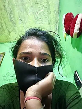Snapshot of PIHU999 chatting on 10-05-25, 01:48 PIHU999 online show from 10-05-25, 01:48