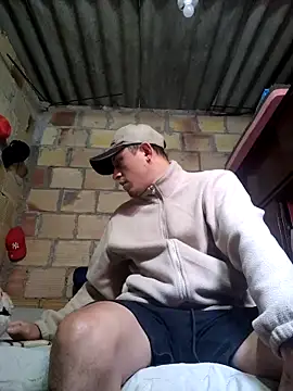 Snapshot of douglaszaens chatting on 09-11-25, 12:49 douglaszaens online show from 09-11-25, 12:49