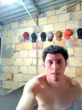 Snapshot of douglaszaens chatting on 10-29-25, 05:25 douglaszaens online show from 10-29-25, 05:25