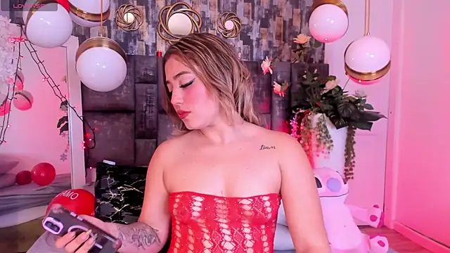 Snapshot of PatyLawrence chatting on 02-12-26, 05:46 PatyLawrence online show from 02-12-26, 05:46