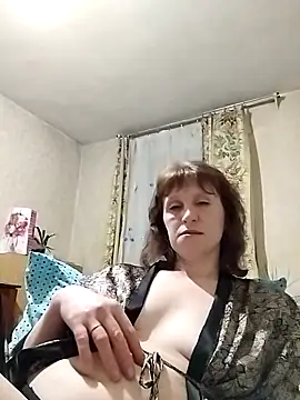 Snapshot of Flower2931 chatting on 03-01-26, 08:00 Flower2931 online show from 03-01-26, 08:00