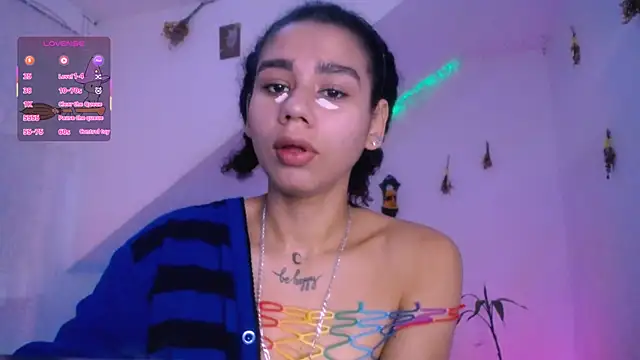 Snapshot of Nocturnawitch chatting on 10-09-25, 04:05 Nocturnawitch online show from 10-09-25, 04:05