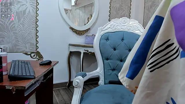 Scarlet  Milff online show from 11-04-25, 08:08