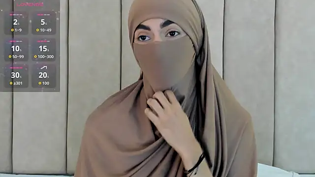  Zahiira  online show from 10-22-25, 12:16