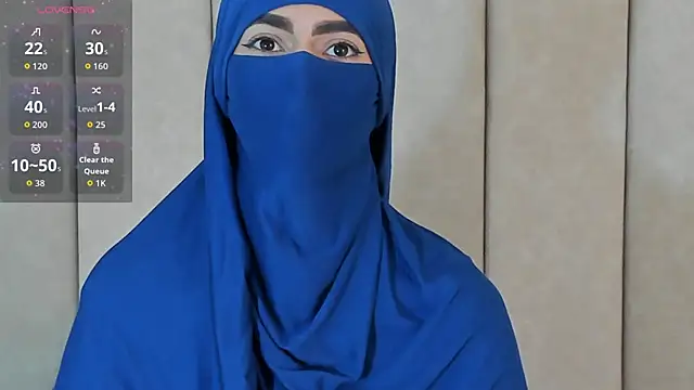  Zahiira  online show from 11-17-25, 12:11