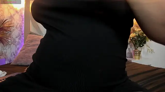 Aisha poweer online show from 09-28-25, 03:01