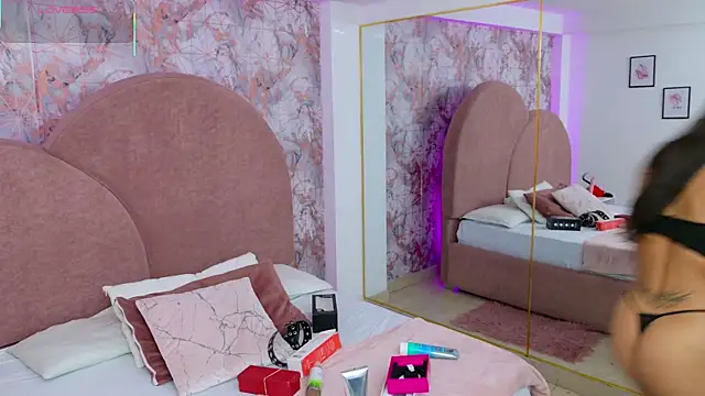 RavenGloomy online show from 09-20-25, 03:07