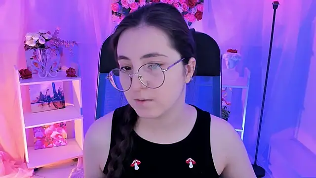 VirtuallVoyant online show from 10-17-25, 07:11