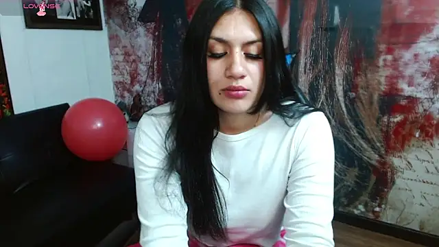 gigi gilt  online show from 05-23-26, 04:39
