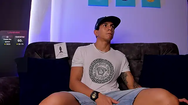 Snapshot of j_deex chatting on 11-26-25, 06:31 j deex online show from 11-26-25, 06:31