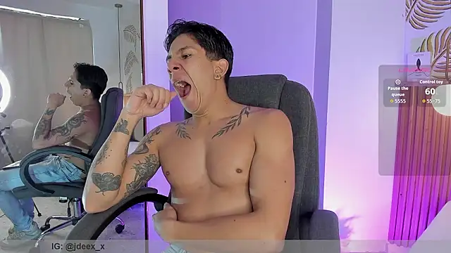 Snapshot of j_deex chatting on 02-18-26, 04:25 j deex online show from 02-18-26, 04:25