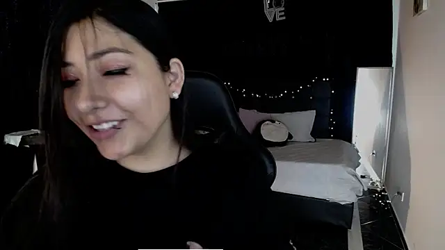 Mia 1120 online show from 09-10-25, 04:40