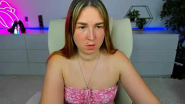 Sofii darling online show from 11-25-25, 05:35