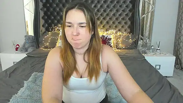 Snapshot of Sofii_darling chatting on 01-11-26, 05:29 Sofii darling online show from 01-11-26, 05:29