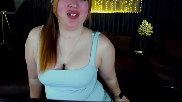 Snapshot of Sofii_darling chatting on 03-29-26, 04:40 Sofii darling online show from 03-29-26, 04:40