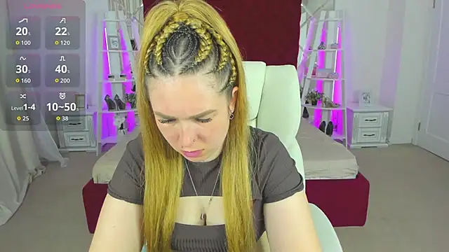 Snapshot of Sofii_darling chatting on 04-10-26, 04:44 Sofii darling online show from 04-10-26, 04:44