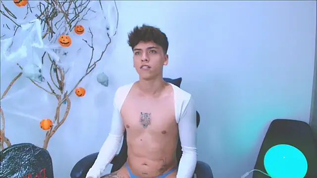 stev austin  online show from 10-29-25, 03:42