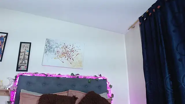 valentini villa online show from 09-17-25, 09:05