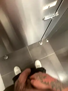 malek xarx  online show from 09-18-25, 02:30