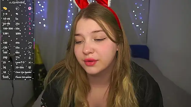 CuteSharloti online show from 04-05-26, 05:32