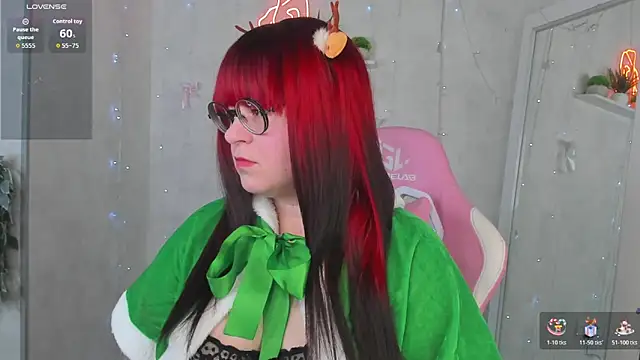 Snapshot of Michelle_Wilsson chatting on 12-21-25, 07:15 Michelle Wilsson online show from 12-21-25, 07:15