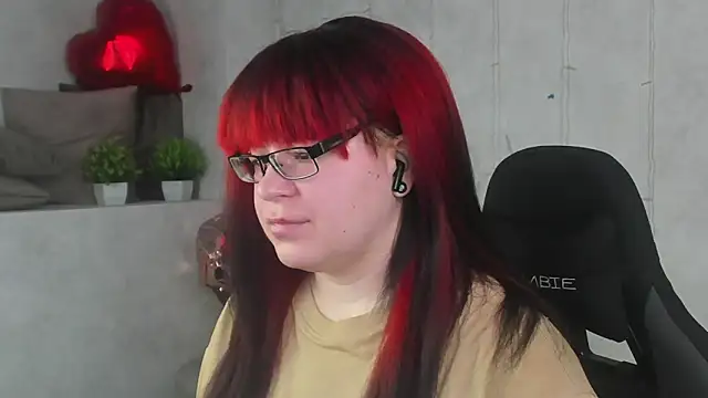 Snapshot of Michelle_Wilsson chatting on 03-27-26, 07:47 Michelle Wilsson online show from 03-27-26, 07:47