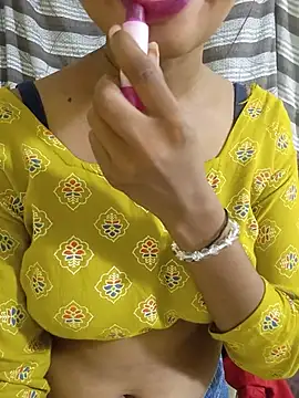 Snapshot of Fiza_Rani78 chatting on 07-02-26, 02:11 Fiza Rani78 online show from 07-02-26, 02:11