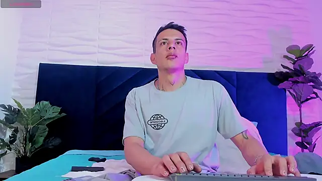 Dustin Sonne online show from 09-14-25, 03:38